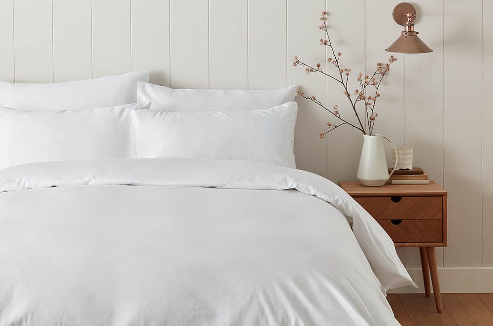 The Aura Collection Duvet Cover White & Green