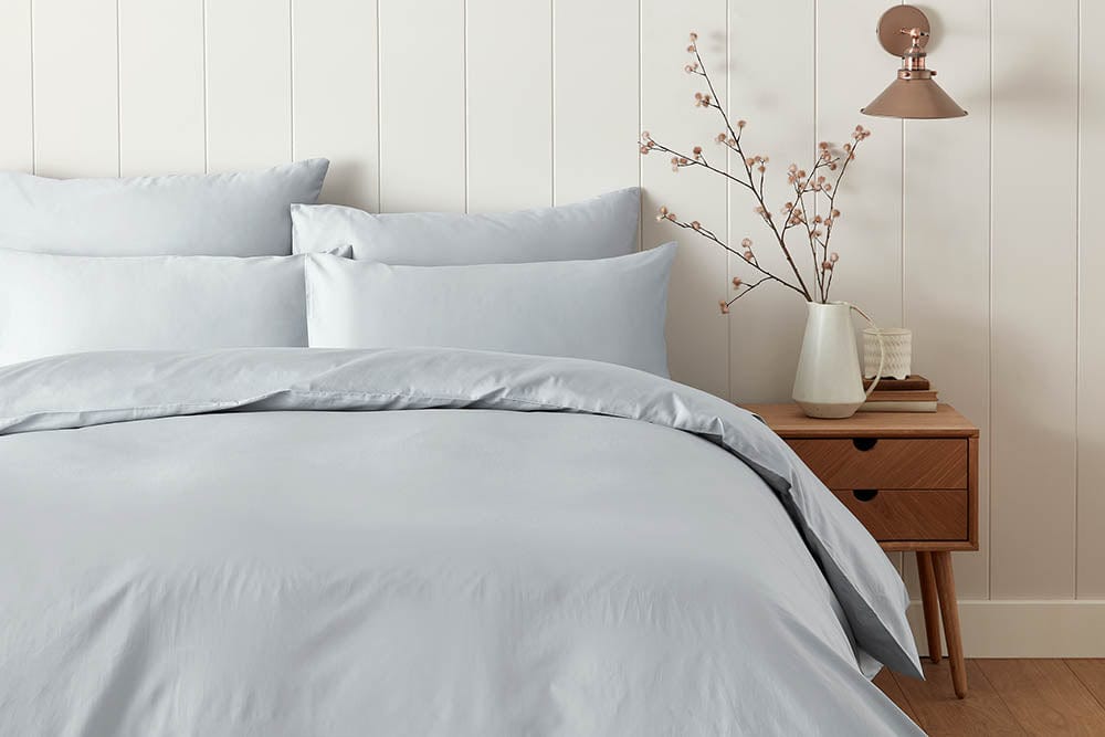Stylish and sustainable organic cotton duvet cover, perfect for creating a serene sleep environment.