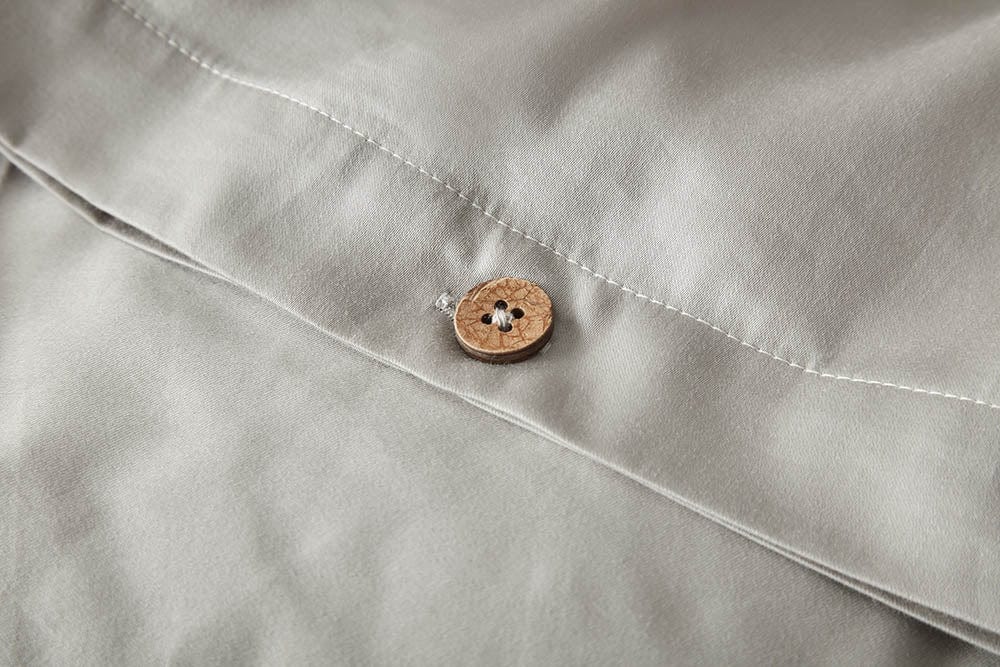 Premium organic cotton luxury in the Aura Collection Bed Set, offering unparalleled comfort.