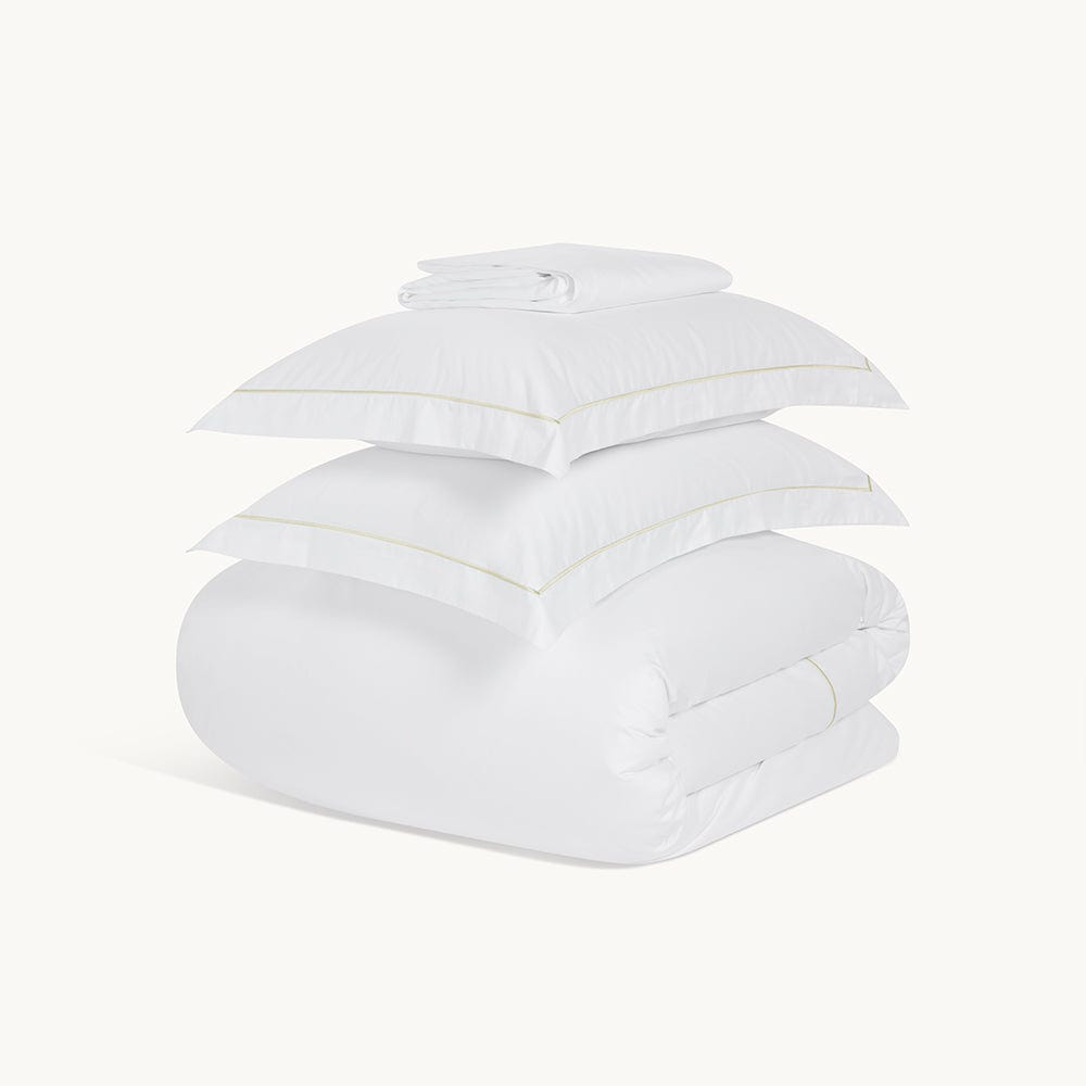 Image of the complete set of our premium organic cotton bedding#colour_white-with-sand-trim