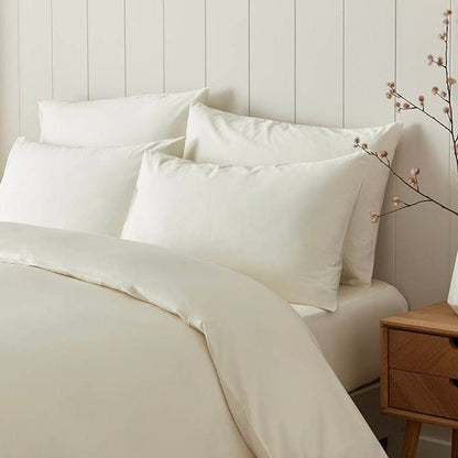 Set of two organic cotton pillowcases for eco-friendly bedding