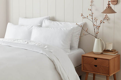 Experience breathable comfort with our organic cotton flat sheet